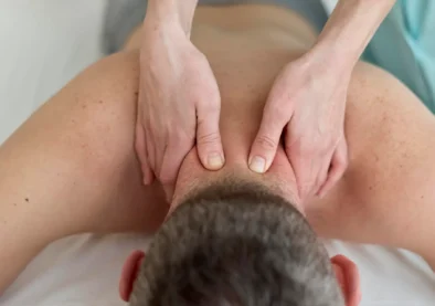male-patient-undergoing-therapy-with-physiologist